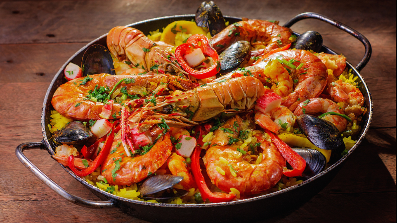 Where to Enjoy Fresh Seafood Around Atlanta This Summer | JYB Realty